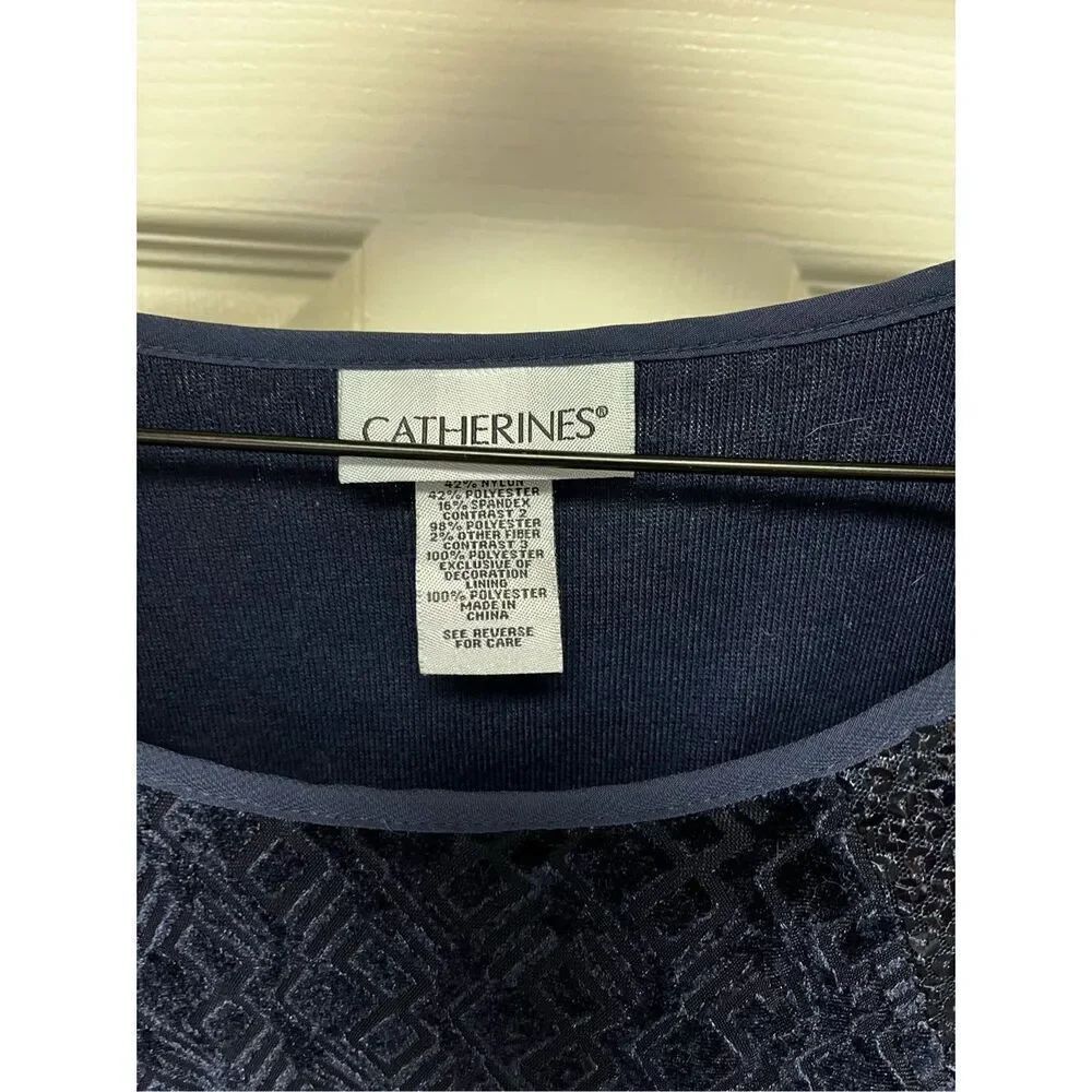 Catherine’s Navy 3/4 Sleeve Velvet & Sequin Sweater sz 3X EUC - Picture 4 of 6